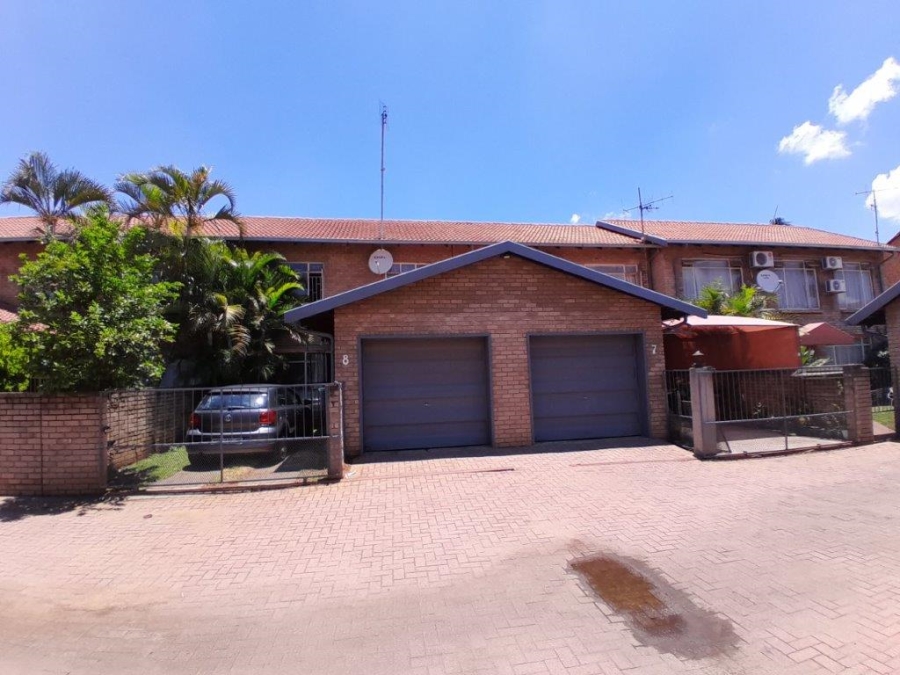2 Bedroom Property for Sale in Rustenburg Central North West
